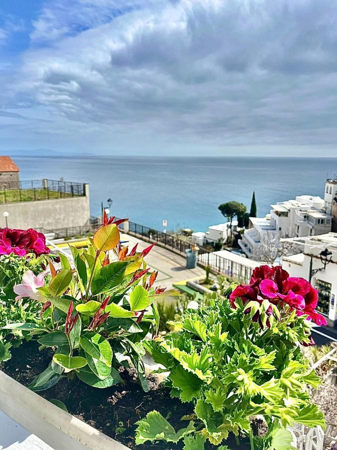 Hotel Villa Delle Palme In Позітано Екстер'єр фото