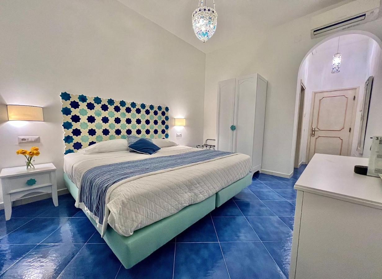 Hotel Villa Delle Palme In Позітано Екстер'єр фото