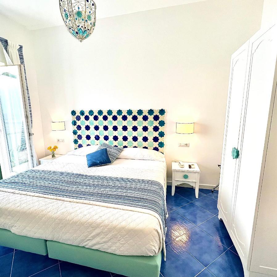 Hotel Villa Delle Palme In Позітано Екстер'єр фото